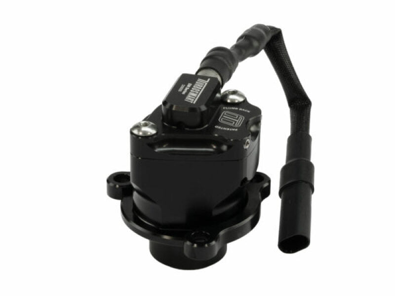 Turbosmart Kompact EM plumb back BOV, angled view showing black valve body, sensor and braided hose