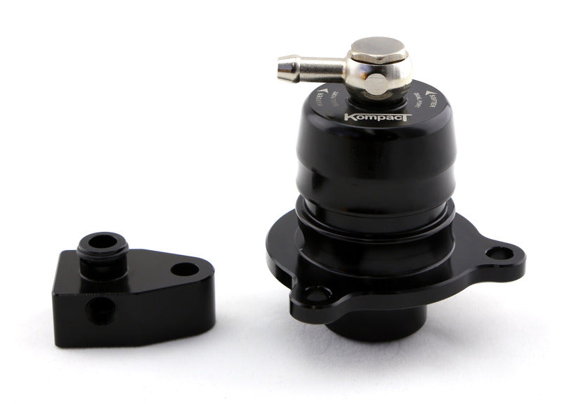 Turbosmart BOV Kompact Shortie Dual Port for Renault Clio RS, with matching adapter flange plate